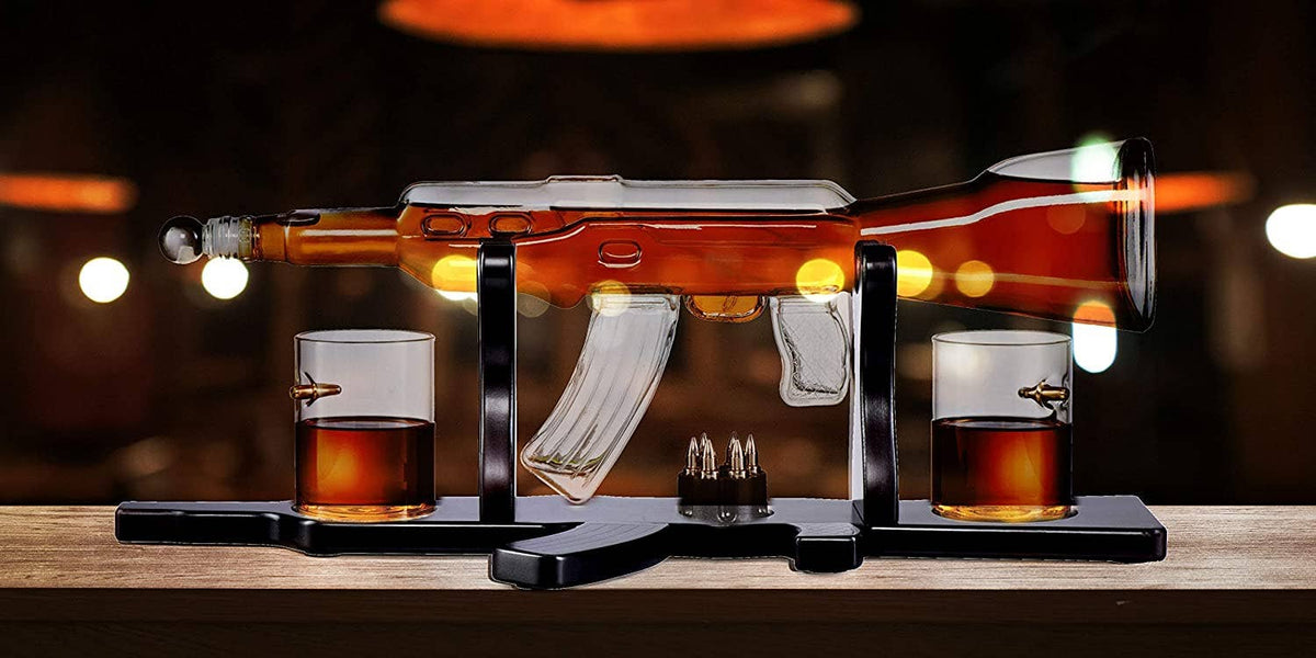 Bezrat Gun Decanter With 2 Glasses
