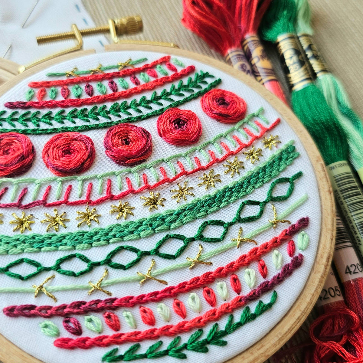 "Deck the Halls" holiday ornament kit