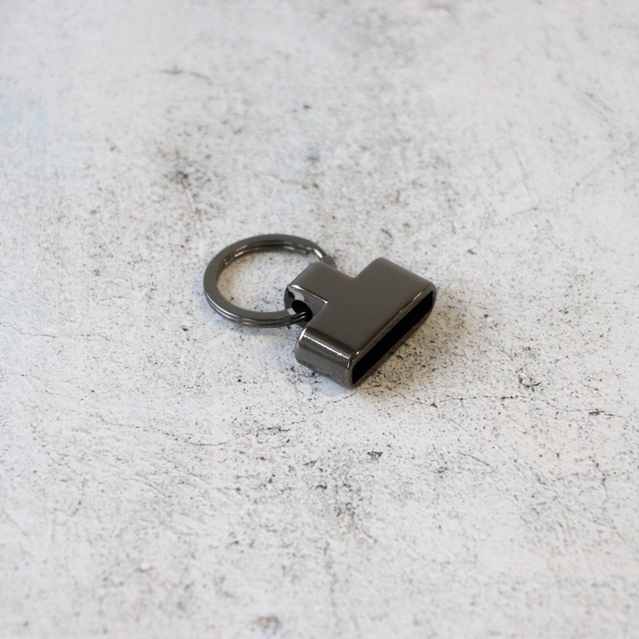 TWO SCREW-IN KEY FOBS 1IN GUNMETAL
