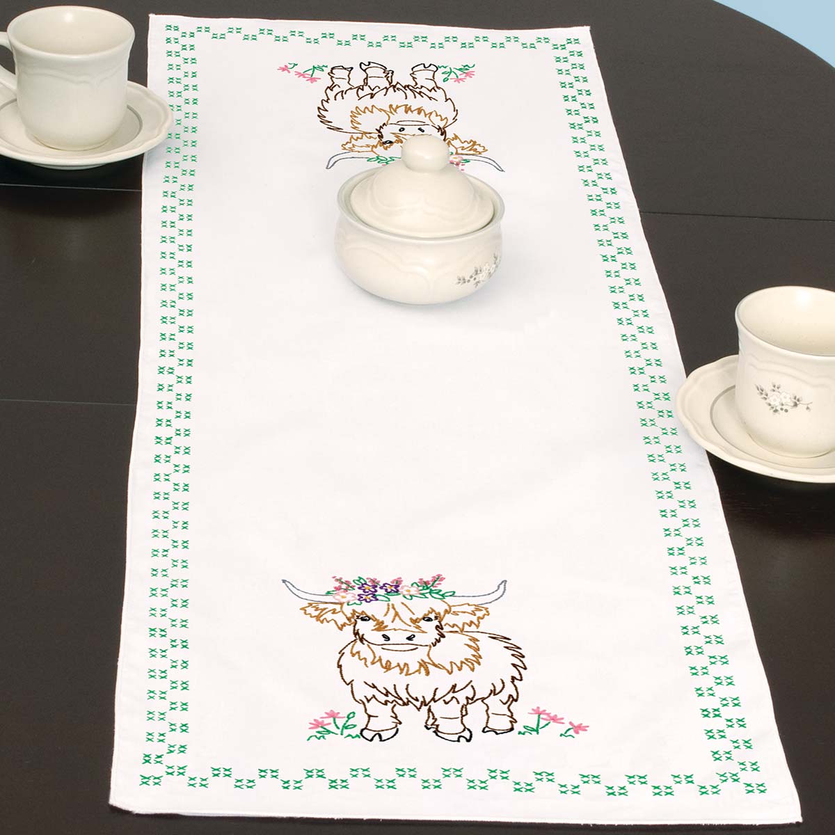Highland Cow Tablerunner